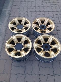 ขายล้อ เล็บเหยี่ยว แท้ๆ เดิม ของ ISUZU ขอบ16  ครับ