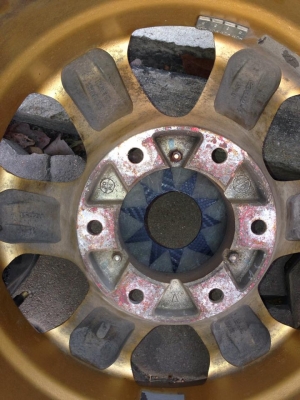 ขายล้อ เล็บเหยี่ยว แท้ๆ เดิม ของ ISUZU ขอบ16  ครับ