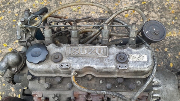 ขายC240 เครื่องพร้อมเกียร์ สภาพดี ติดดี รับประกัน