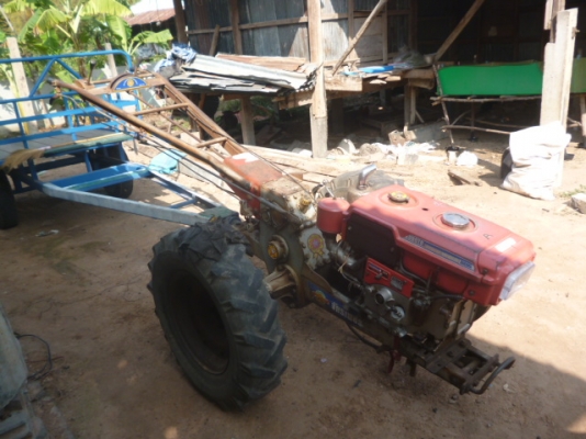 ขายรถไถนาเดินตาม  เครื่อง   9.5