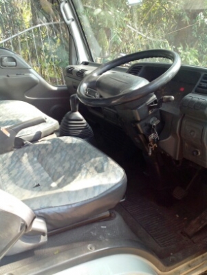 ISUZU NKR130แรง 6ล้อยาว 3.2เมตร