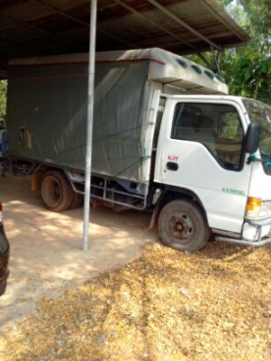 ISUZU NKR130แรง 6ล้อยาว 3.2เมตร