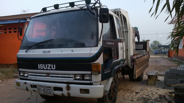 ISUZU RUCKY ดั้ม คัสซี FRR12FAสวยไม่มีสนิม เครื่อง 6BG1 175 แรงไม่มีไอไม่มีเยื้อม เบรกจิฟฟี่ มาลัยพาวเวอร์ F-หน้า หลัง ย่าง825ยางหลังไม่ค่อยดี รถใช้งานประจำ เอาไปใช้ได้เลย ISUZU RUCKY ดั้ม คัสซี FRR12FAสวยไม่มีสนิม เครื่อง 6BG1 175 แรงไม่มีไอไม่มีเยื้อม เบรกจิฟฟี่ มาลัยพาวเวอร์ F-หน้า หลัง ย่าง825ยางหลังไม่ค่อยดี รถใช้งานประจำ เอาไปใช้ได้เลย