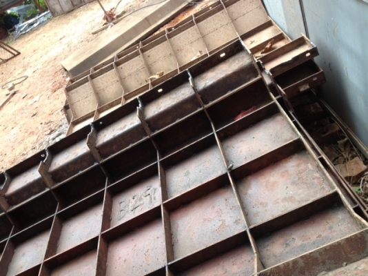 เหล็กแบบก่อสร้าง