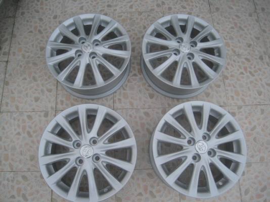 ขายล้อแม็กมือสอง Toyota vios 12ก้าน 15"x5.5" et45 4รู100 พร้อมน็อตล้อเดิม สนใจติดต่อเล็กคลองสามครับ (081-3747940) ขายล้อแม็กมือสอง Toyota vios 12ก้าน 15"x5.5" et45 4รู100 พร้อมน็อตล้อเดิม สนใจติดต่อเล็กคลองสามครับ (081-3747940)