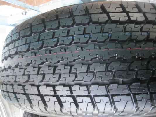 ขายล้อแม็กป้ายแดง new Isuzu Mu-x 17"x7" et33 6รู139.7 + ยางผลิตสัปดาห์ที่45 ปี13  สนใจติดต่อเล็กคลองสามครับ (081-3747940)