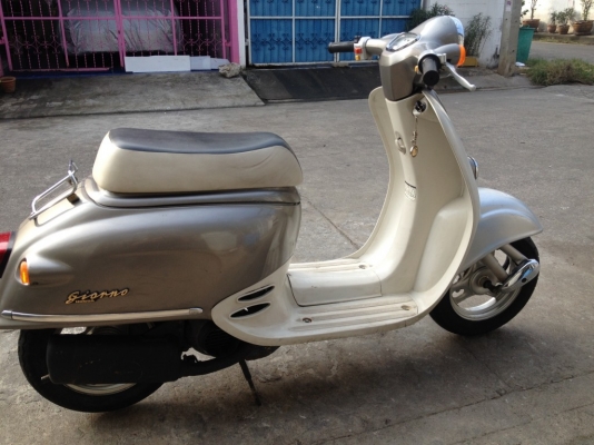 ป๊อป HONDA GIORNO 50CC รถเพิ่งประกอบสภาพดี