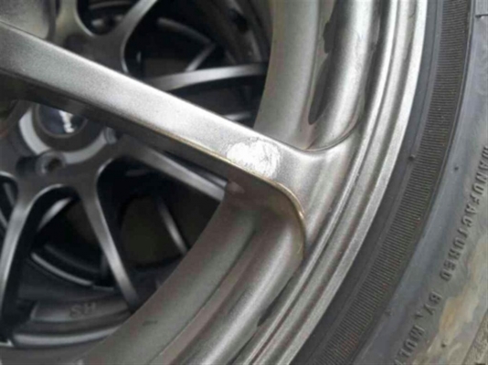 ขายแม๊ก 4 รู 100 พร้อมยางปี 2012 ล้นนิดๆ กำลังสวย 15 นิ้ว กว้าง 8 นิ้ว