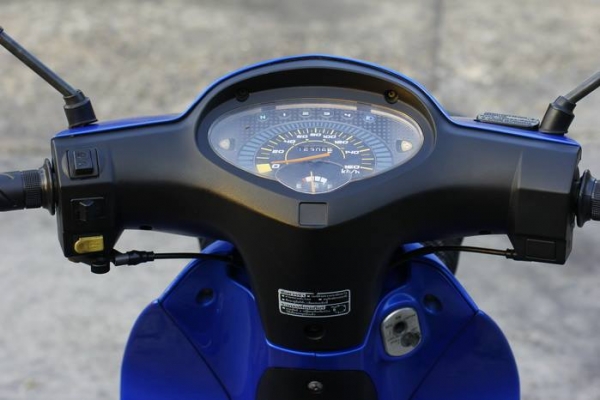 Wave 125R ปี49 สีน้ำเงิน หล่อๆ เดิมๆ Wave 125R ปี49 สีน้ำเงิน หล่อๆ เดิมๆ