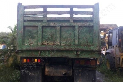 รถบรรทุกดั๊ม 10 ล้อ 2 เพลายี่ห้อ MITSUBISHI รุ่น FM527M