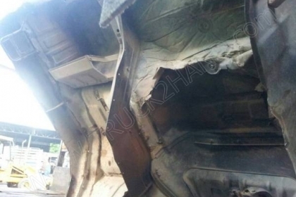 รถบรรทุกดั๊ม 10 ล้อ 2 เพลายี่ห้อ MITSUBISHI รุ่น FM527M