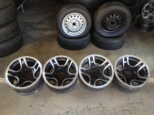 ขายล้อ Interspeed Japan ขอบ 15x8.5 ออฟ-28 6/139.7 สภาพสวยครับ