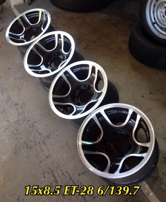 ขายล้อ Interspeed Japan ขอบ 15x8.5 ออฟ-28 6/139.7 สภาพสวยครับ