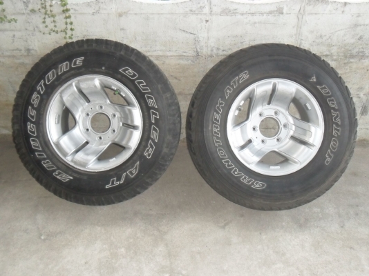 ล้อแม็ก 15นิ้ว 6รู พร้อมยาง สวยๆ 1 คู่ราคา 3800 บาท