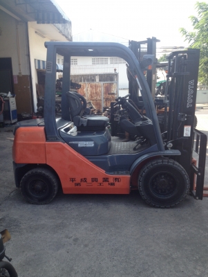 TOYOTA 8FD25 สภาพดี นำเข้าจากญี่ปุ่น