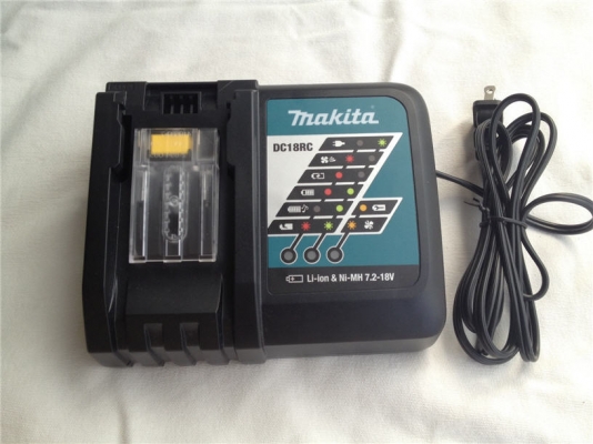 แท่นชาร์จรุ่นใหม่บางกว่าชาร์จเร็วกว่าเดิม Makita DC18RC S สำหรับชาร์จแบ็ต 7.2-18V