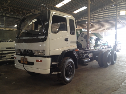 กำลังเก็บงานครับรีบเลยคันนี้ DECA เครื่อง 320 แรงม้า 2 เพลารถห้างเดิมๆครับ รอเจ้าของอยู่ครับ รถเก็บงานใหม่หมดทั้งคัน พร้อมรับประกัน เครื่อง เกียร์ เฟืองท้ายระบบไฟระบบแอร์ ครับ มีเล่มครับ กำลังเก็บงานครับรีบเลยคันนี้ DECA เครื่อง 320 แรงม้า 2 เพลารถห้างเดิมๆครับ รอเจ้าของอยู่ครับ รถเก็บงานใหม่หมดทั้งคัน พร้อมรับประกัน เครื่อง เกียร์ เฟืองท้ายระบบไฟระบบแอร์ ครับ มีเล่มครับ