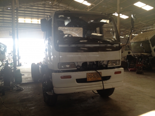 กำลังเก็บงานครับรีบเลยคันนี้ DECA เครื่อง 320 แรงม้า 2 เพลารถห้างเดิมๆครับ รอเจ้าของอยู่ครับ รถเก็บงานใหม่หมดทั้งคัน พร้อมรับประกัน เครื่อง เกียร์ เฟืองท้ายระบบไฟระบบแอร์ ครับ มีเล่มครับ กำลังเก็บงานครับรีบเลยคันนี้ DECA เครื่อง 320 แรงม้า 2 เพลารถห้างเดิมๆครับ รอเจ้าของอยู่ครับ รถเก็บงานใหม่หมดทั้งคัน พร้อมรับประกัน เครื่อง เกียร์ เฟืองท้ายระบบไฟระบบแอร์ ครับ มีเล่มครับ