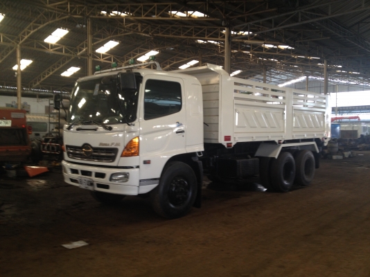 ขายครับ HINO MEGA กระบะสามมิตร เครื่อง JO8C เทอร์โบ รถห้างครับเก็บงานใหม่ครับ