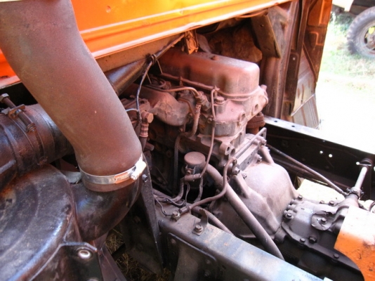 รถ 6 ล้อ ติดเครนกระเช้า Hotline