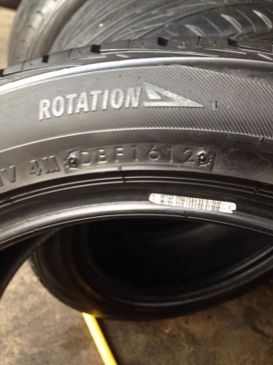 ขายยาง Bridgestone My02 215-50-17 ดอกเต็ม ปี12 ทั้งชุด ถูกๆครับ ขายยาง Bridgestone My02 215-50-17 ดอกเต็ม ปี12 ทั้งชุด ถูกๆครับ