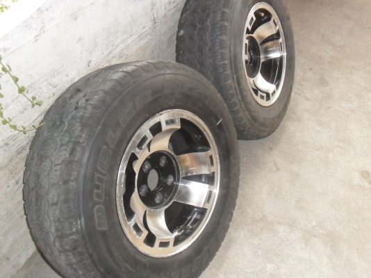 ล้อแม็ก 15นิ้ว 5รู114 พร้อมยาง สวยๆ 1 คู่ ราคา 3700 บาท