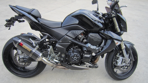 ขาย kawasaki z1000 ปี 2008 ทะเบียน (โอนนอก) ราคา 285000