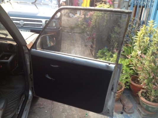 ขาย/แลกครับ mazda 1.3 ตามสภาพครับ เอาไปทำมาหากิน. LPG มีหลังคาพร้อม เเบตใหม่ ขับปกติ ความร้อนไม่มีปัญหา น้ำมนเครื่องไม่ขาด คัตซีไม่มีผุ ใช้งานปกติ ทะเบียนสวย ถุงเงิน เครื่องดี ประหยัดมากกกกกกก ขับทางไกลสบาย บรรทุกของได้เยอะ เอกสารครบ ราคาถูกกว่า มอไซอีกคร