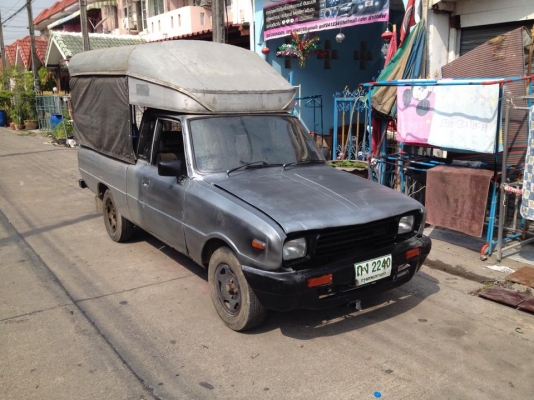 ขาย/แลกครับ mazda 1.3 ตามสภาพครับ เอาไปทำมาหากิน. LPG มีหลังคาพร้อม เเบตใหม่ ขับปกติ ความร้อนไม่มีปัญหา น้ำมนเครื่องไม่ขาด คัตซีไม่มีผุ ใช้งานปกติ ทะเบียนสวย ถุงเงิน เครื่องดี ประหยัดมากกกกกกก ขับทางไกลสบาย บรรทุกของได้เยอะ เอกสารครบ ราคาถูกกว่า มอไซอีกคร