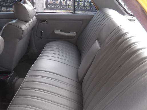 ขายขาดทุน BENZ 240D เกียร์ธรรมดาW123 สีใหม่เอี่ยมทั้งคัน ช่วงล่างทำมาใหม่หมด