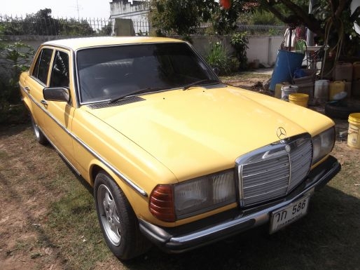 ขายขาดทุน BENZ 240D เกียร์ธรรมดาW123 สีใหม่เอี่ยมทั้งคัน ช่วงล่างทำมาใหม่หมด