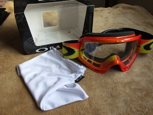 ขายแว่น Goggle Oakley O Frame MX แท้ ๆ สำหรับใส่ขี่ Jet Ski...