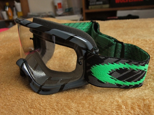 ขายแว่น Goggle Oakley O Frame MX แท้ ๆ สำหรับใส่ขี่ Jet Ski...
