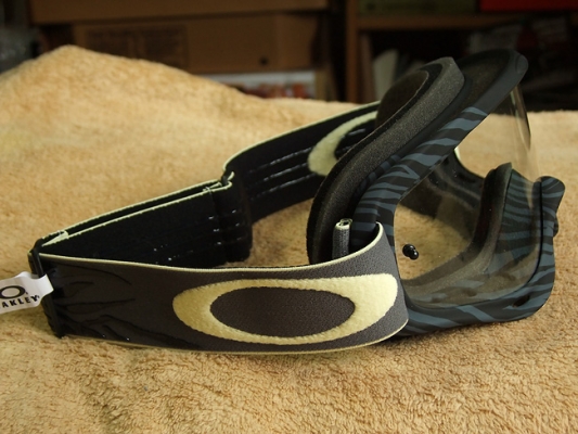 ขายแว่น Goggle Oakley O Frame MX แท้ ๆ สำหรับใส่ขี่ Jet Ski...