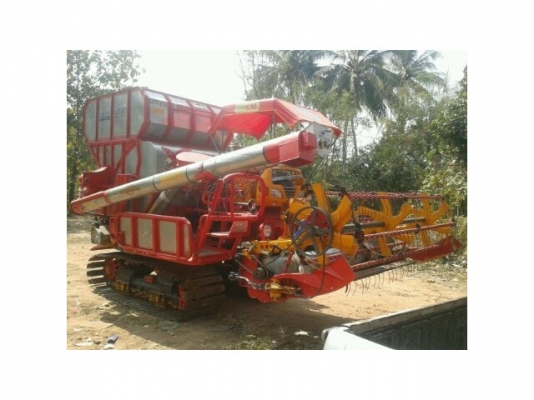 ขายรถเกี่ยวอุ้ม2.5ตัน ศักดิ์พัฒนา เครื่องดีพร้อมใช้งาน