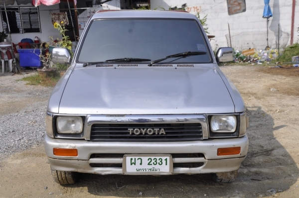 ขาย toyota mighty-x yn-80 เบนซิล+lpg ลงเล่มแล้ว 90,000 บาท