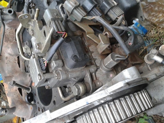 ปั้มไฟฟ้า มิตซูไททัน