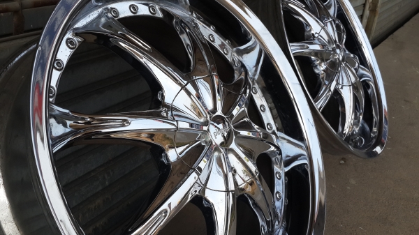 VIP โครเมี่ยม ขอบ 18 5รู100/114 มีคู่เดียว