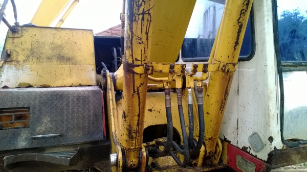 PC120-5 คอนโทนสั้นเดิมๆ ตูดแดงสีเดิม มีเล่มทะเบียน เอวแน่น ปั้มแรง เครื่องดี.. PC120-5 คอนโทนสั้นเดิมๆ ตูดแดงสีเดิม มีเล่มทะเบียน เอวแน่น ปั้มแรง เครื่องดี..