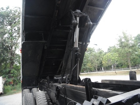 ขายรถบรรทุก 10 ล้อดั๊พม์ ยี่ห้อ MITSUBISHI รุ่น FUSO 527 เทอร์โบ TF