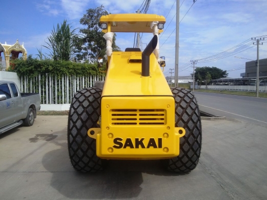 รถบดถนนสองเปลือก SAKAI รุ่น SV520 TF
