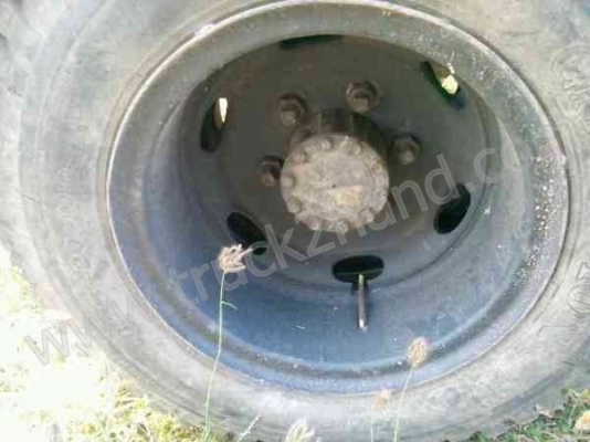 รถบรรทุก 6 ล้อ ยี่ห้อ ISUZU รุ่น FBA12LA