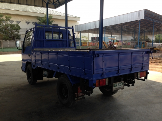 ISUZU NKR 4 ล้อ ปี 2547 100 แรงเทอร์โบ