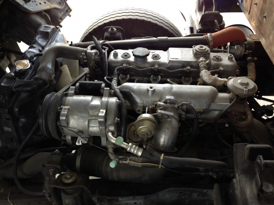 ISUZU NKR 4 ล้อ ปี 2547 100 แรงเทอร์โบ