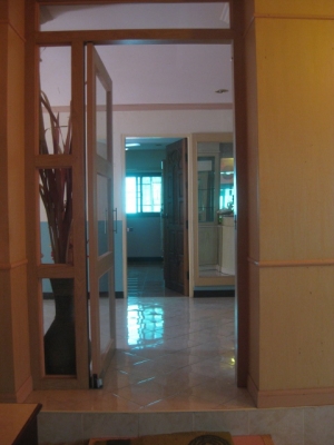 ขายบ้านใกล้โลตัส 1 ถนนมิตรภาพ 300 m สี่แยกอุดร-หนองคาย 121 ตรว.