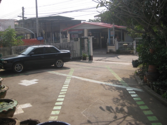 ขายบ้านใกล้โลตัส 1 ถนนมิตรภาพ 300 m สี่แยกอุดร-หนองคาย 121 ตรว.