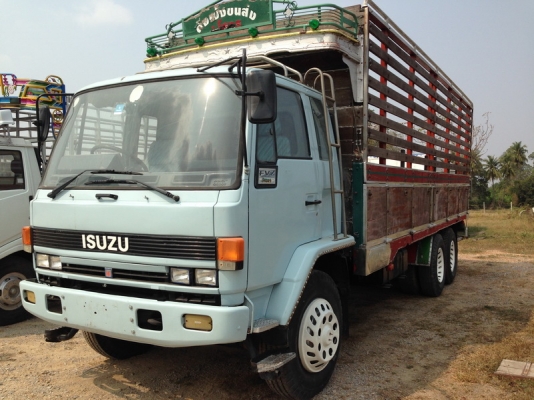 ISUZU FVM นางฟ้า 195 แรง ยาว 7.20 ม.