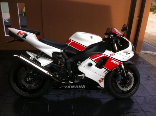 R1 ปี 99 ทะเบียน 180,000