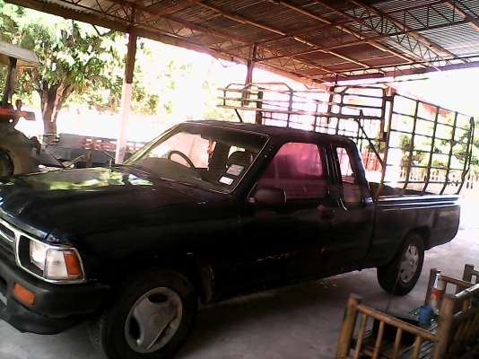 ขายกระบะโตโยต้าปี33 เครื่องดีราคาถูก!!!(ต้องการขายด่วนครับ)คุณบอยไม่สามารถมารับได้ครับ ขอขายต่อ