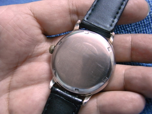 8ม.ค.((น้าเล็ก)) นำเสนอนาฬิกาข้อมือ หลายเรือน